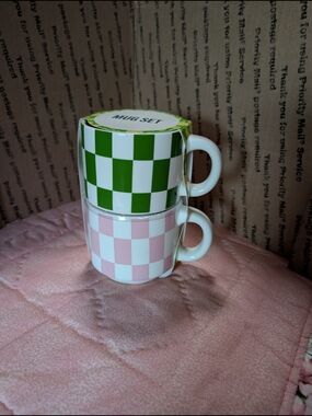Checkered Stackable Ceramic Mug Set - Green & Pink